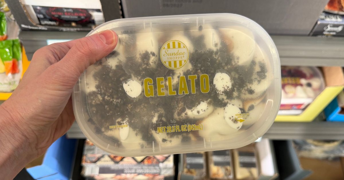 caramel cookie crunch gelato