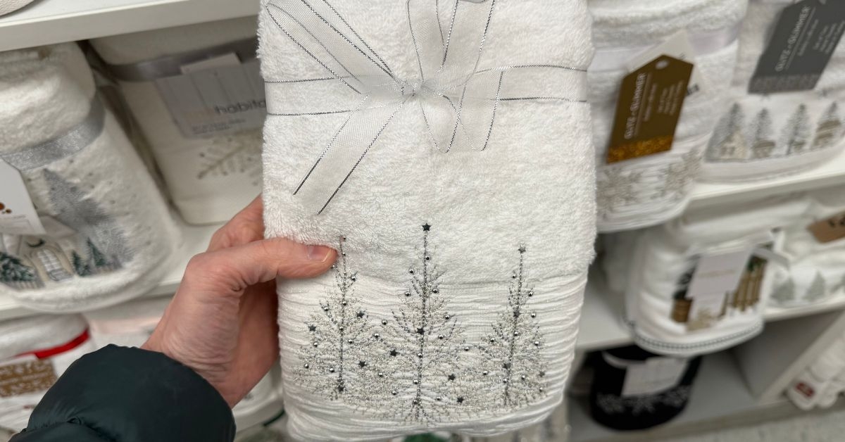 glitz glimmer hand towels