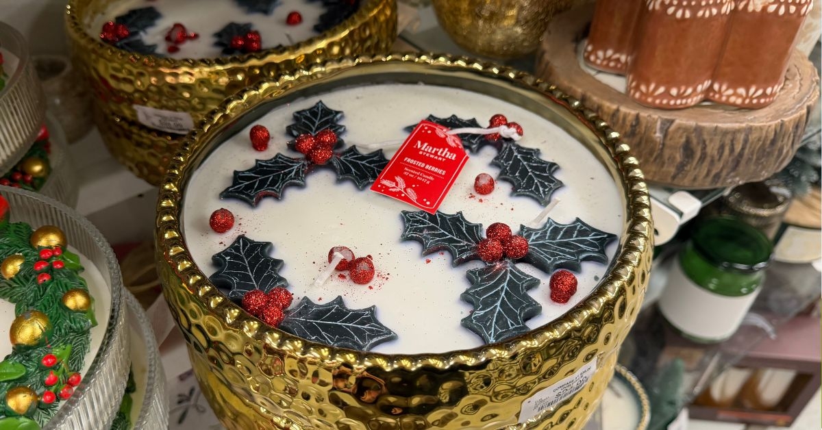 stewart frosted berries candle