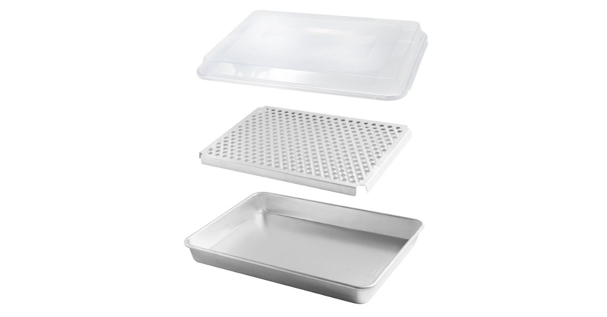 crisping and roasting set with lid