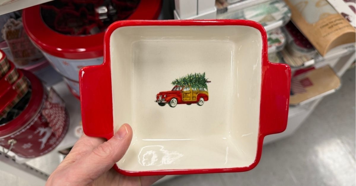 christmas baking dish