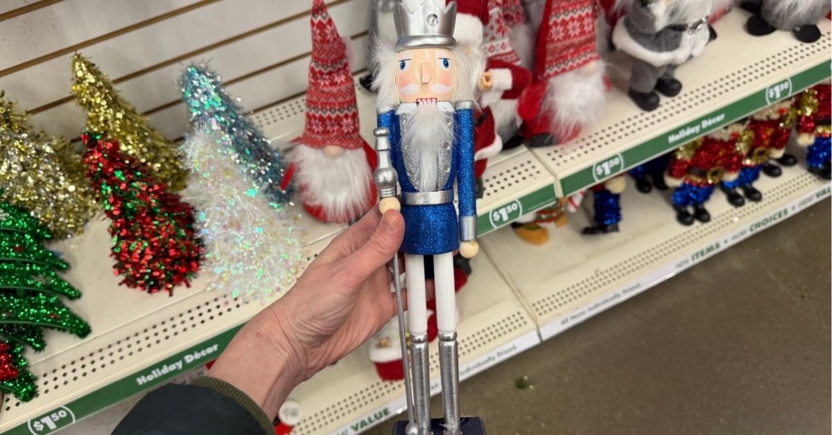 christmas house wood nutcracker
