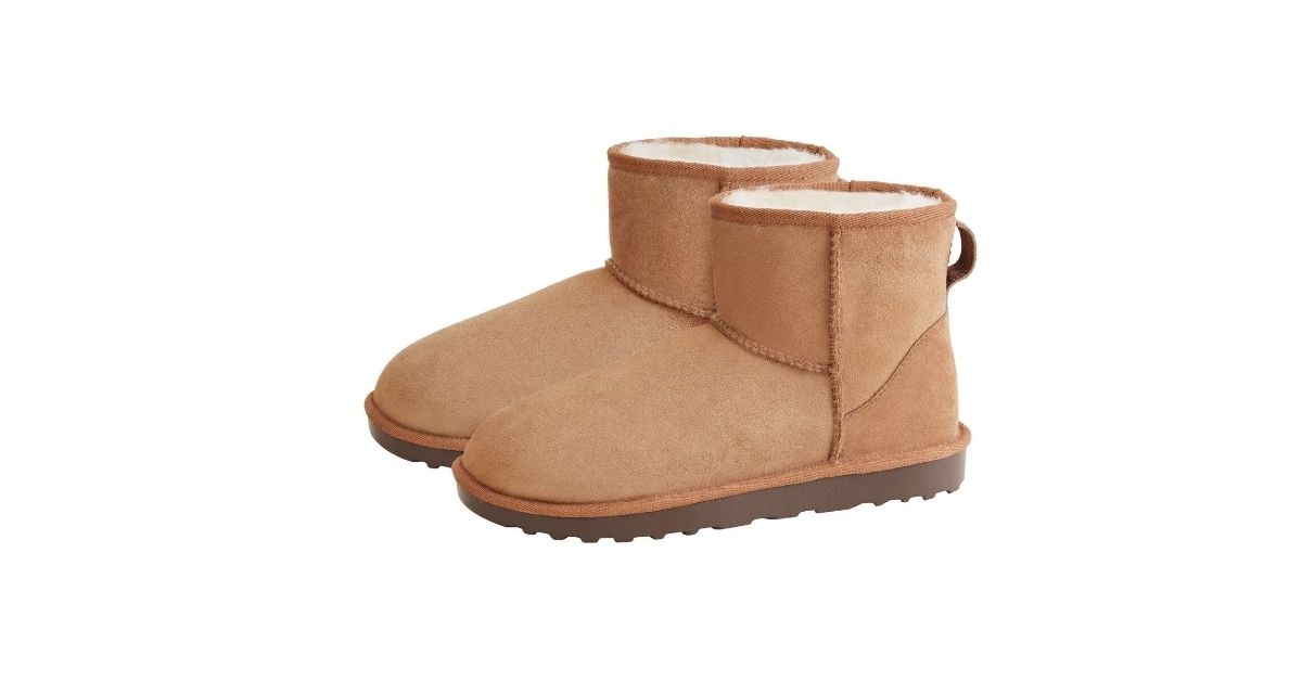 womens shearling boot