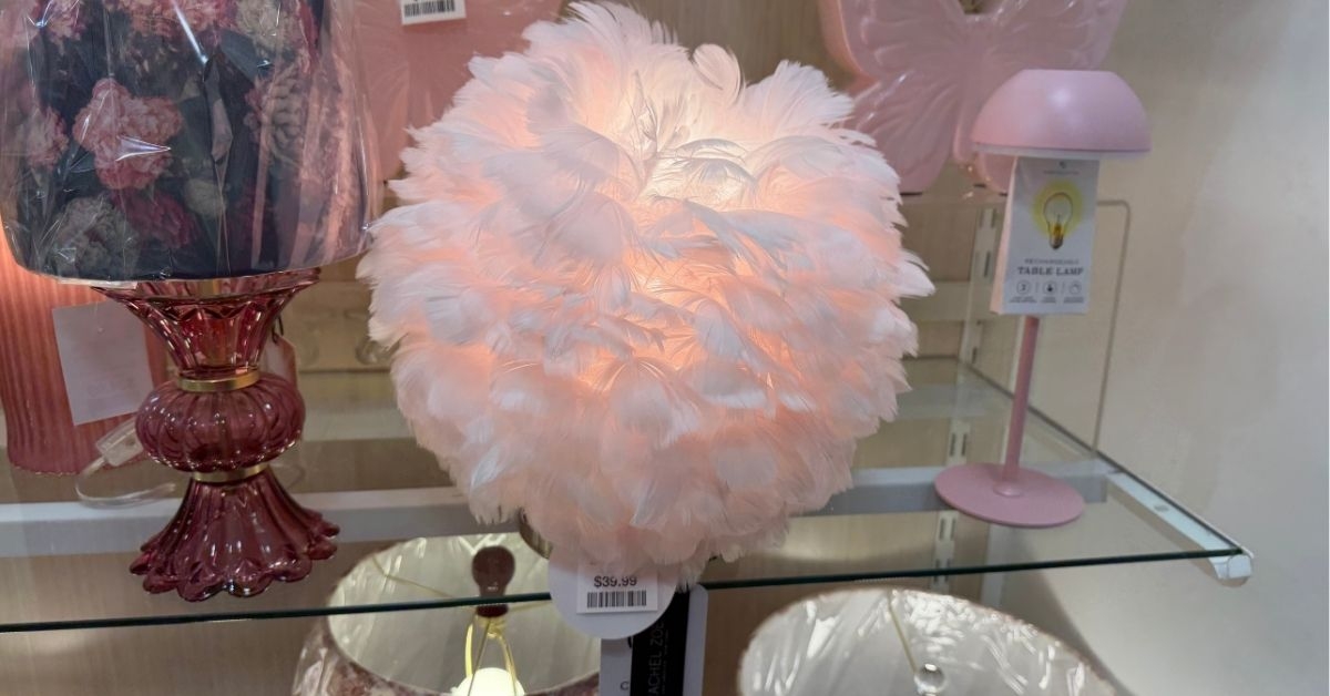 feather table lamp