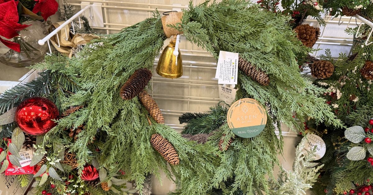 aspen real touch wreath