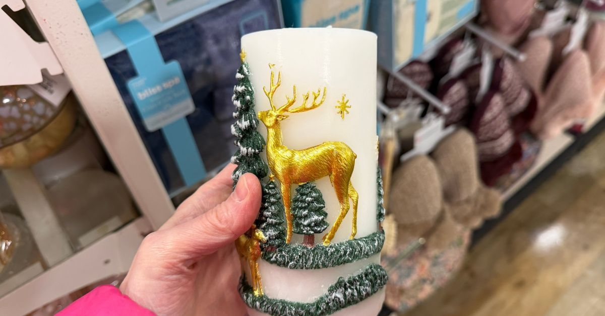 reindeer candle