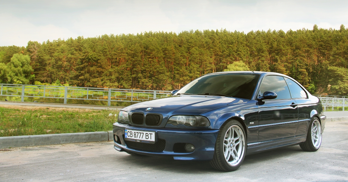 BMW E46 sports car in the city
