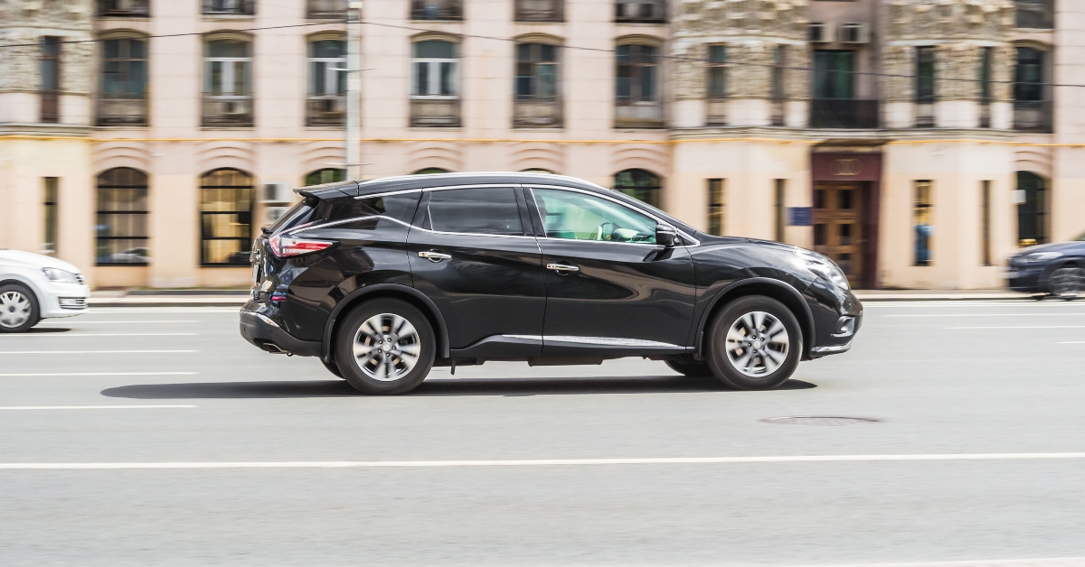 fast moving Nissan Murano Z52 on the city road