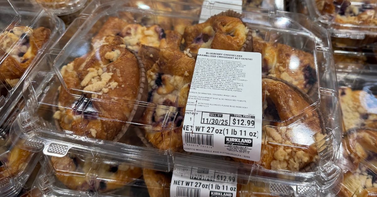 blueberry cheesecake caramelized croissants