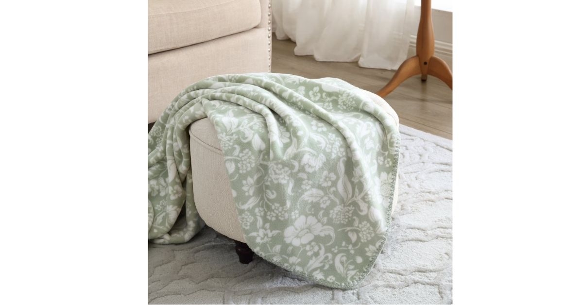 plush reversible throw