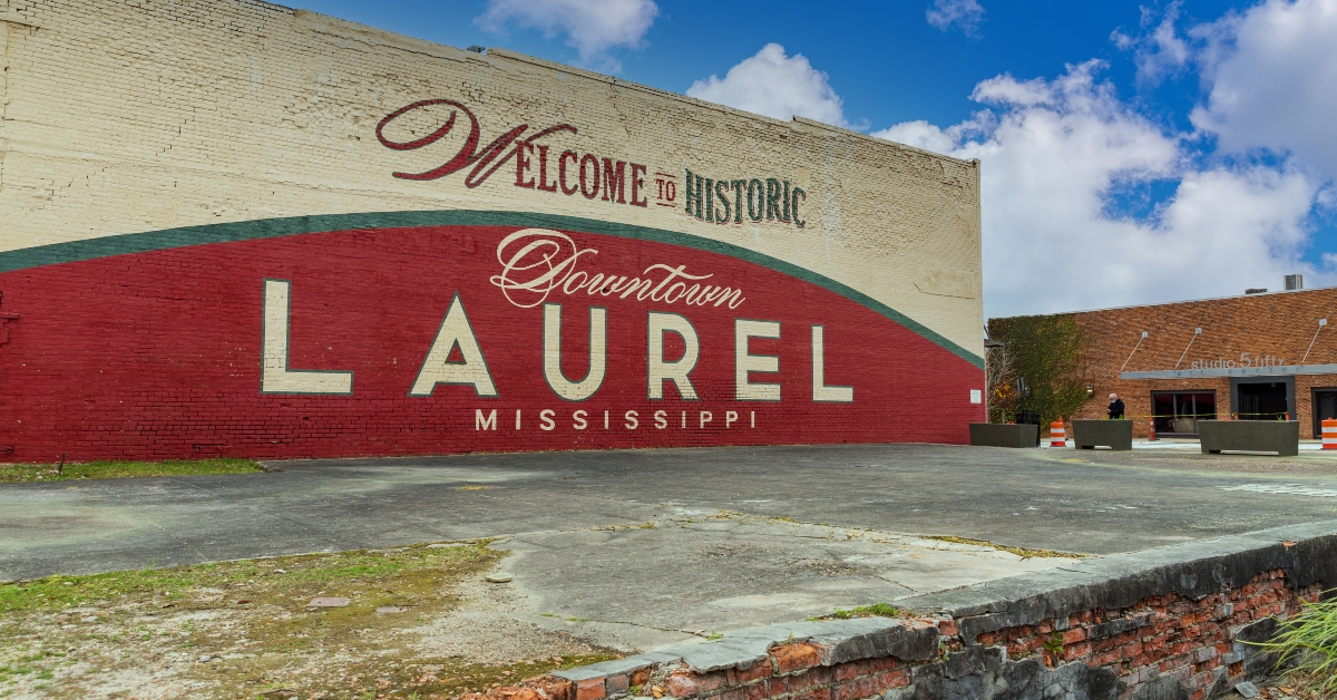 Welcome to Laurel, MS mural