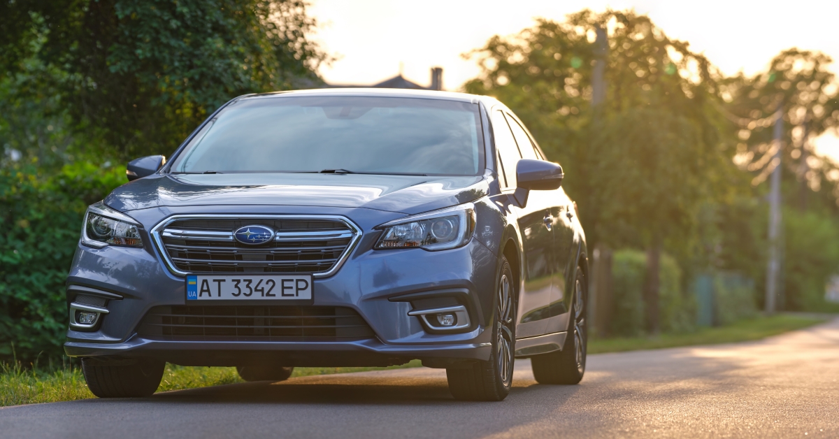 subaru legacy car