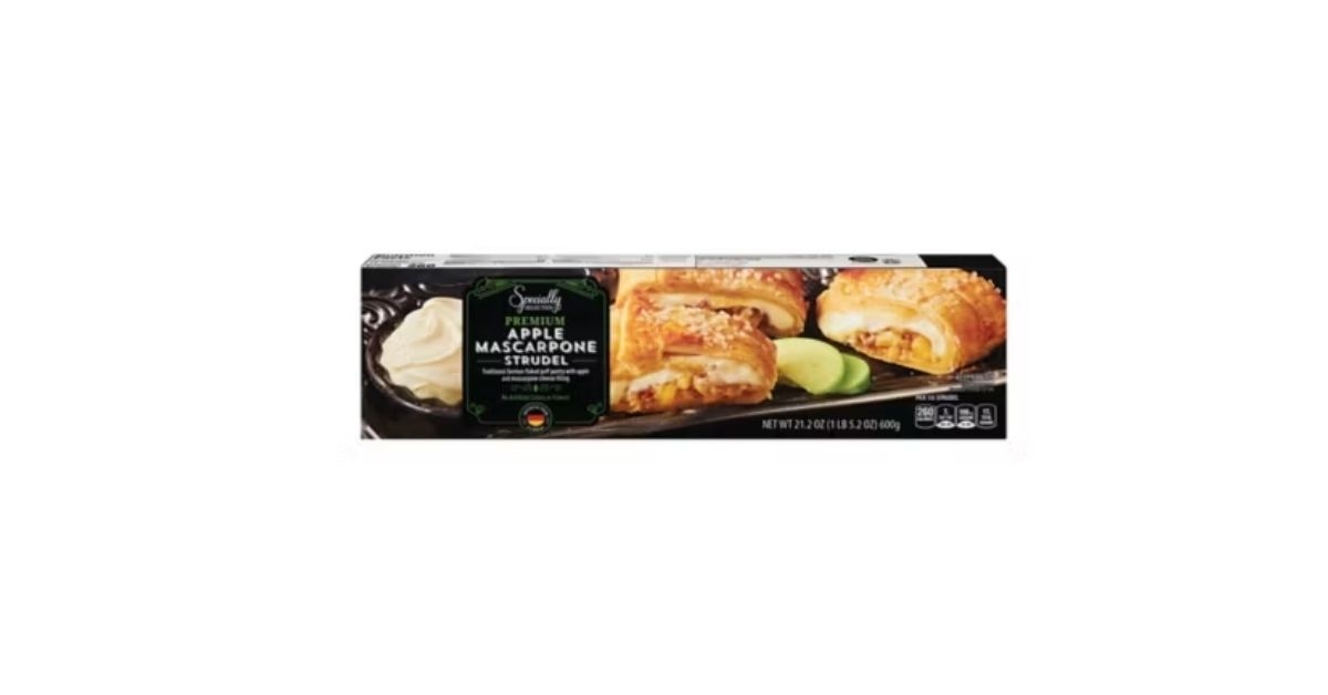 apple mascarpone strudel