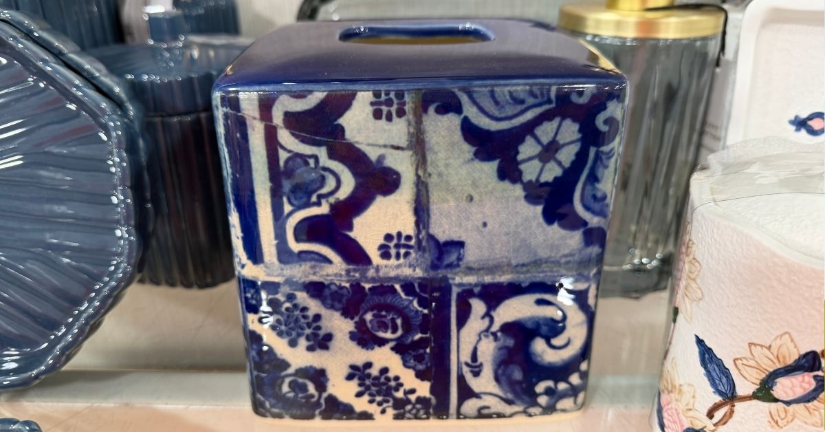 decorative tissue container