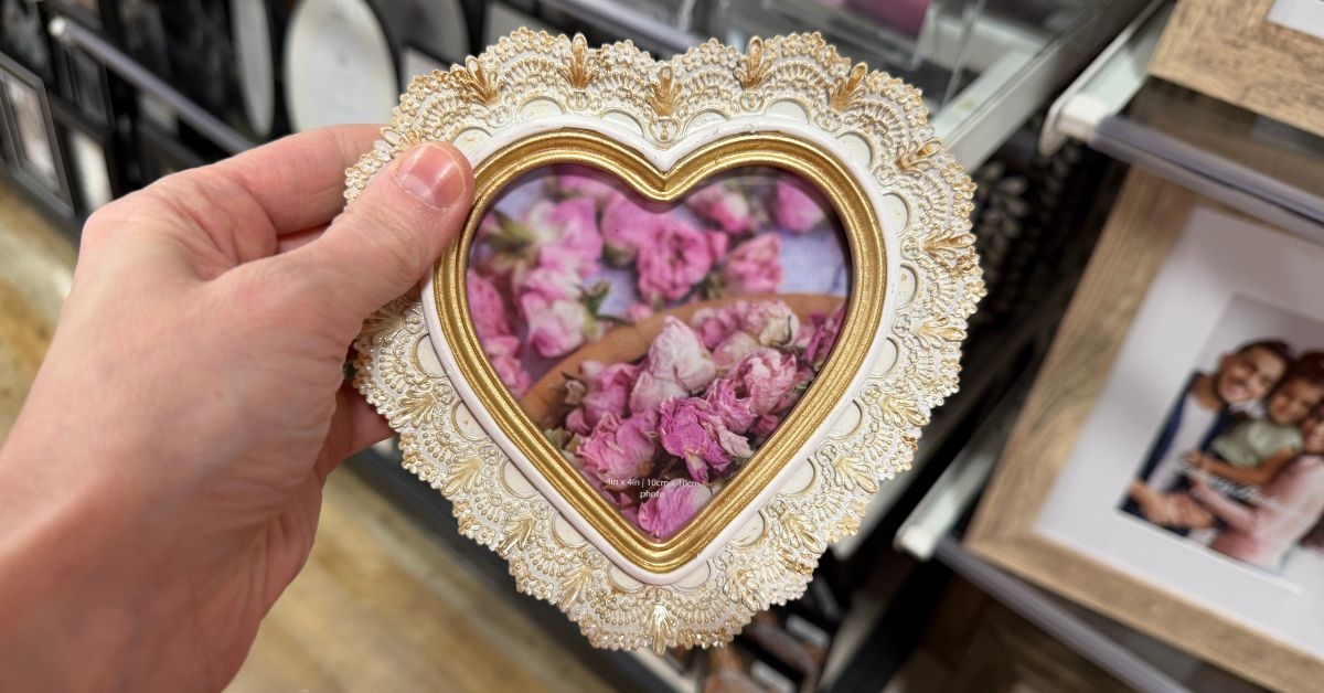 heart photo frame