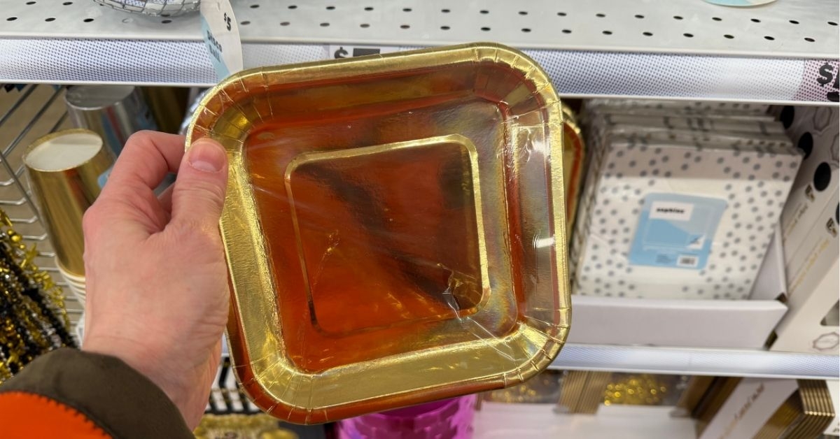gold paper plates