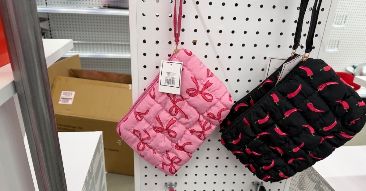 quilted wristlet bag