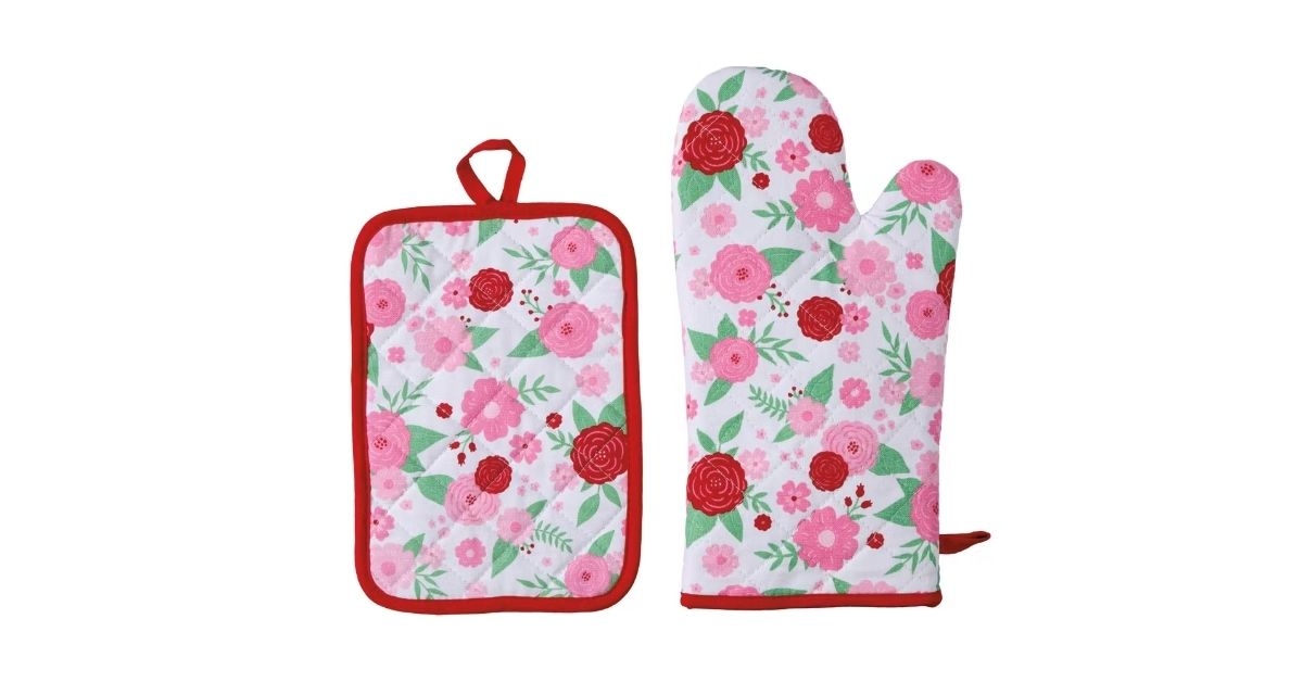 oven mitt and potholder