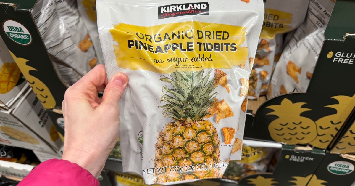 organic dried pineapple tidbits