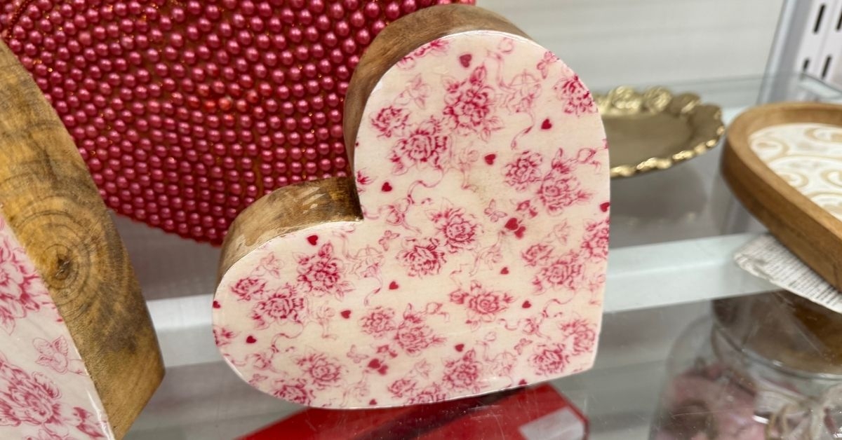 homegoods racel zoe heart decor