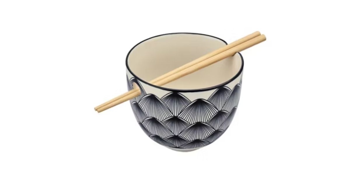 ceramic noodle bowl