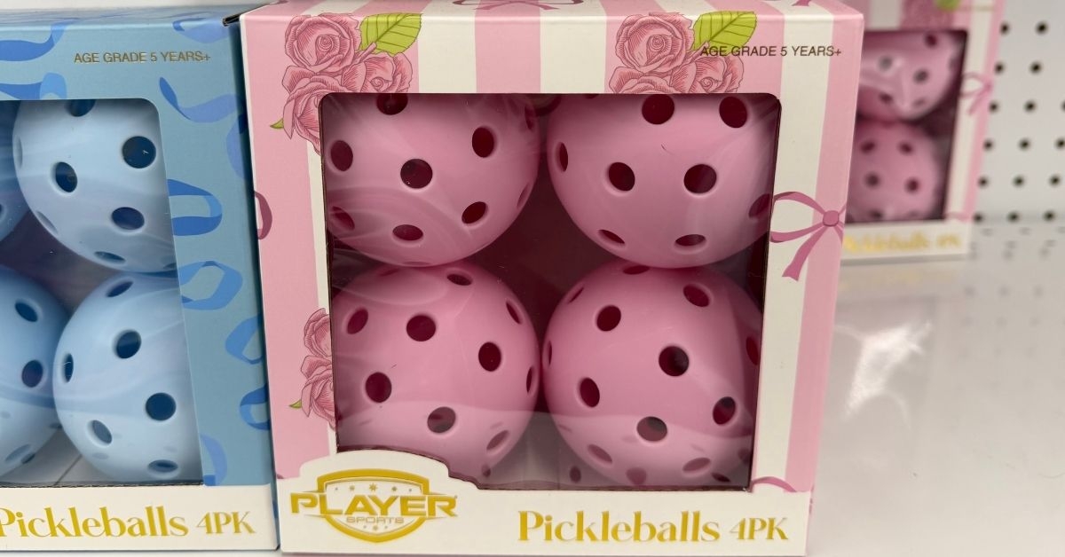 player pickleballs