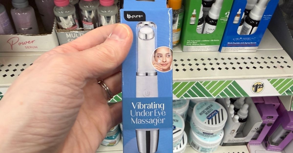 vibrating undereye massager