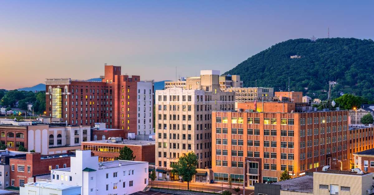 roanoke virgina usa downtown skyline