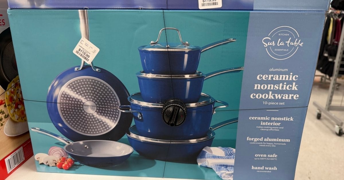 homegoods sur la table cookware