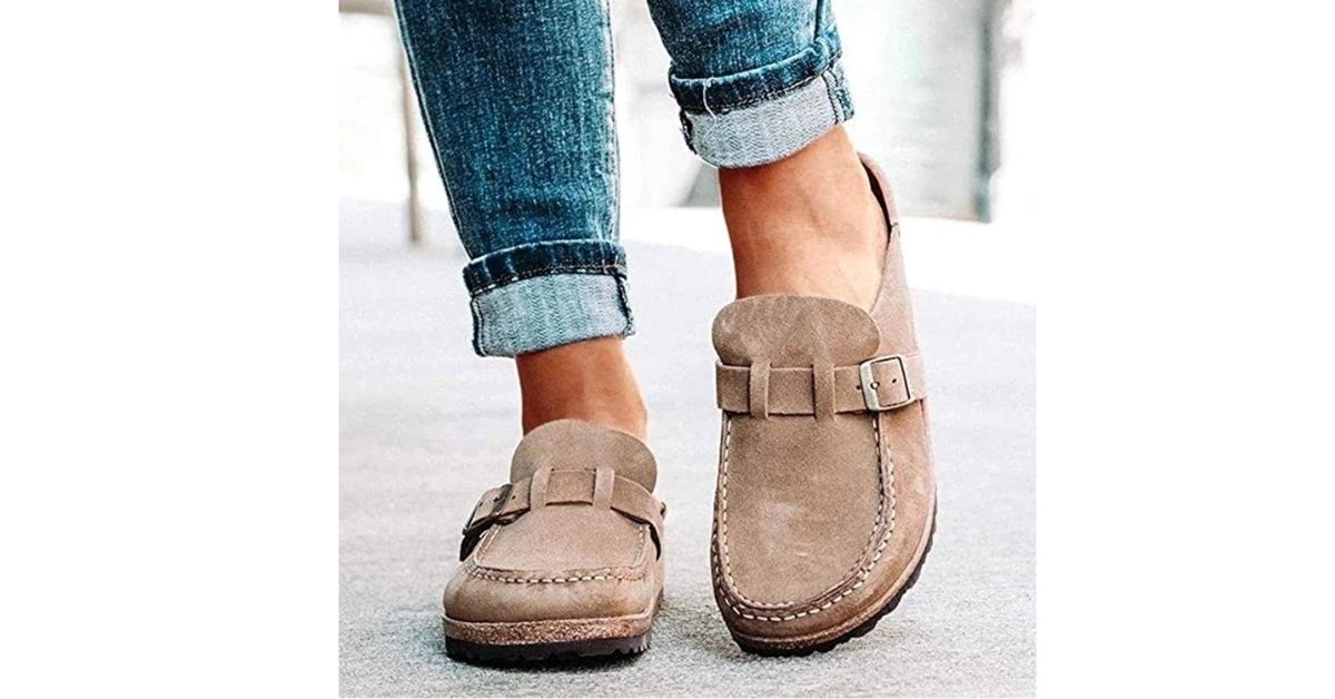 womens suede clogs