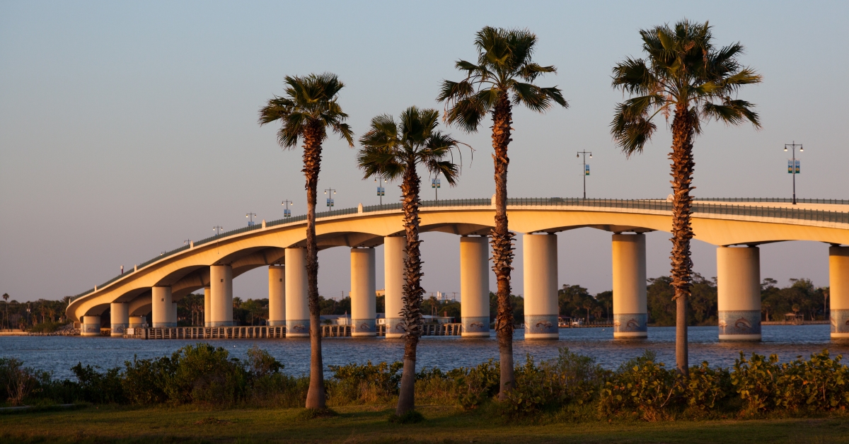 bridge at halifax river