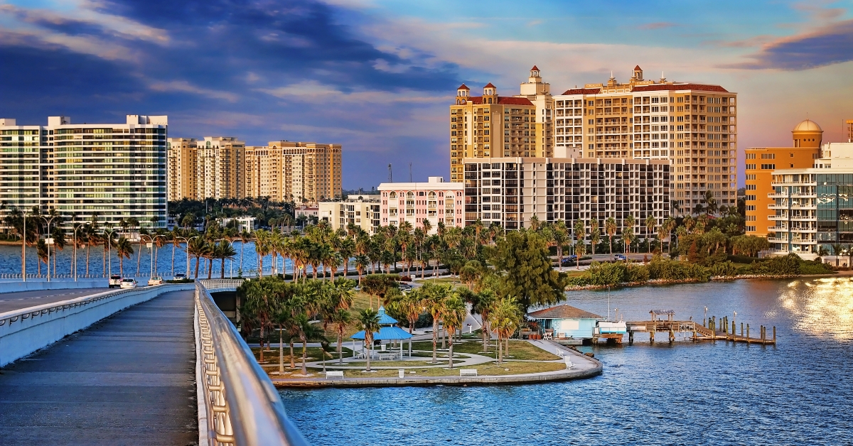 downtown sarasota from ringling bridge