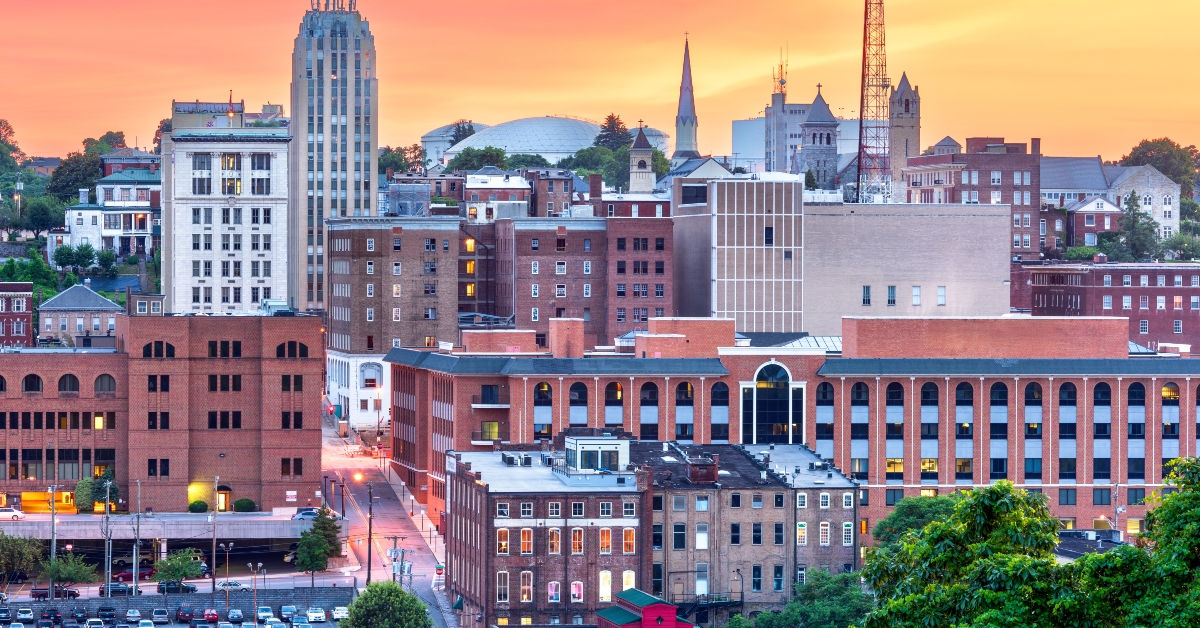 Lynchburg, Virginia, USA Downtown City Skyline
