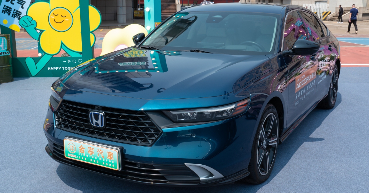 dark blue honda accord car