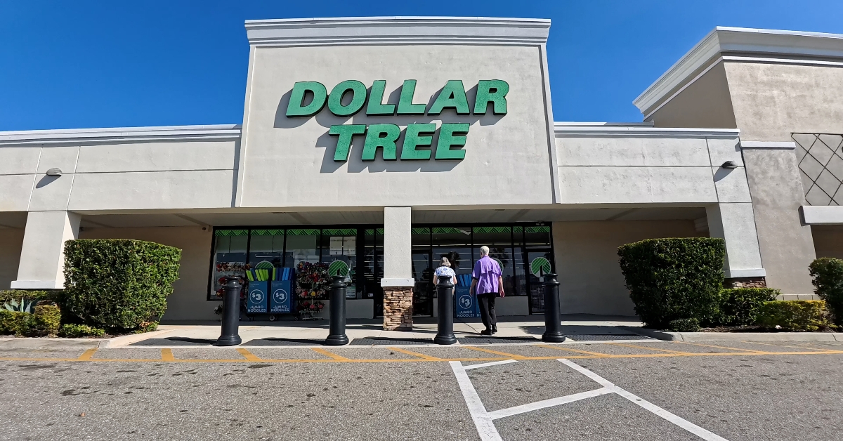 dollar tree retail store