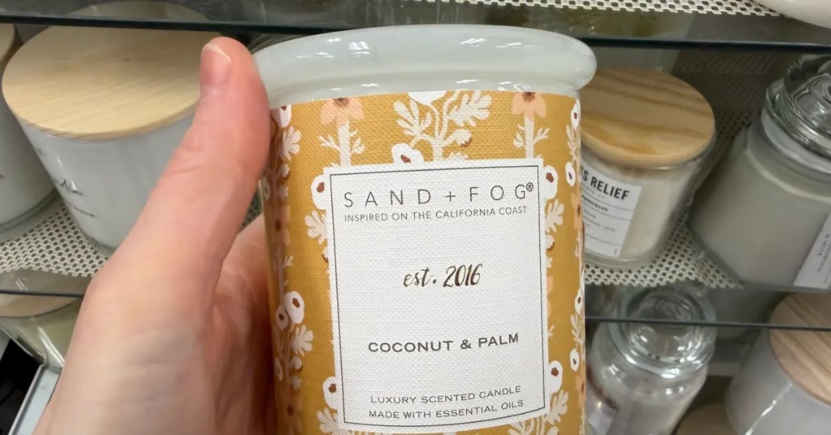 sand fog coconut and palm candle