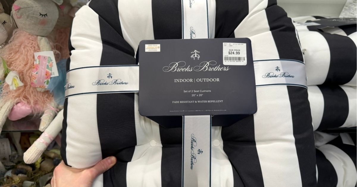 indoor outdoor cushions