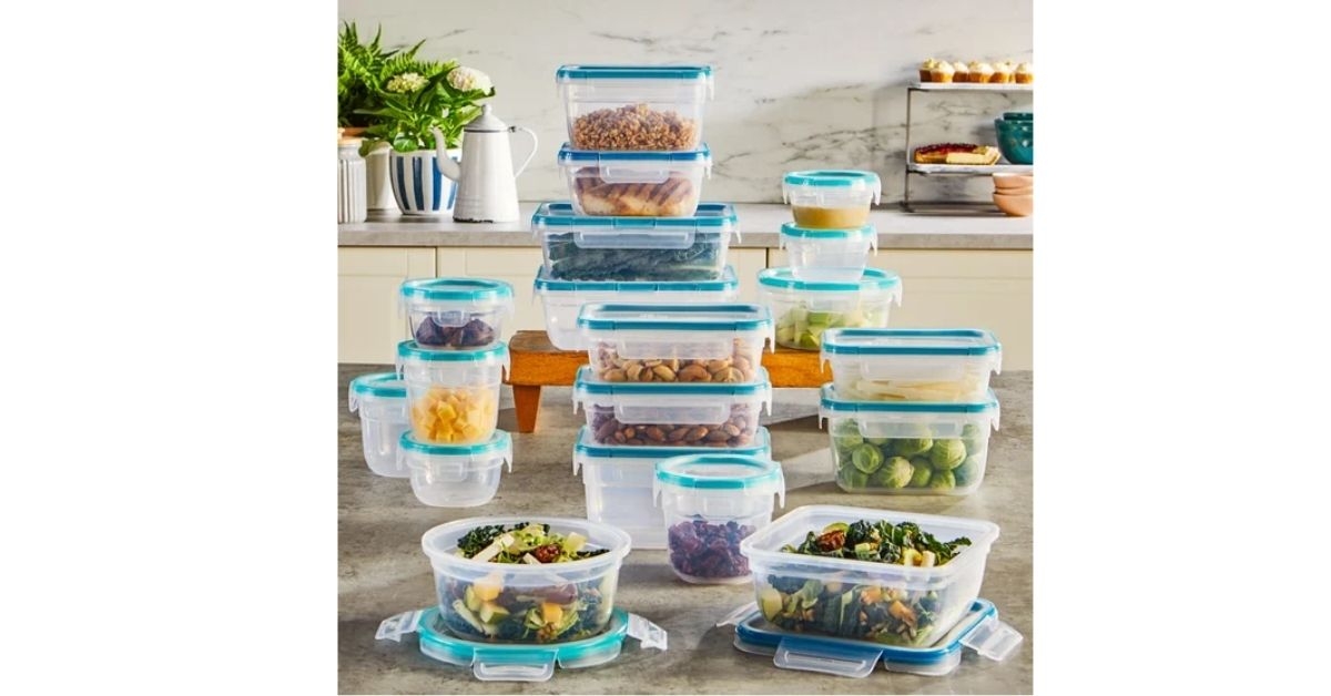 plastic food storage set