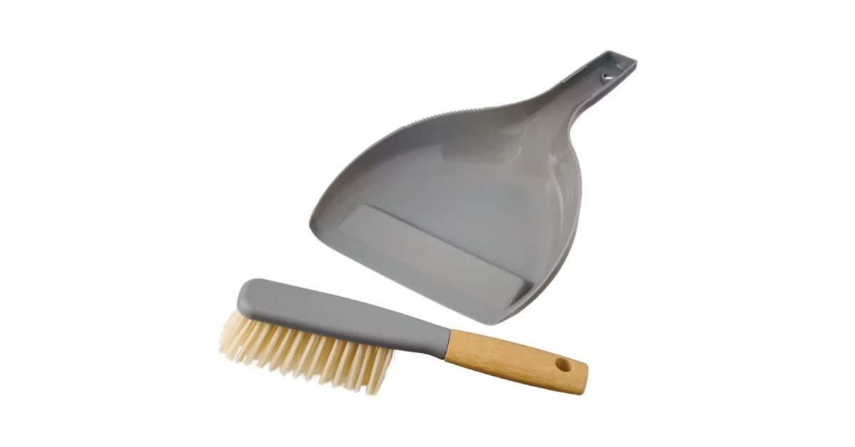 dustpan and brush set