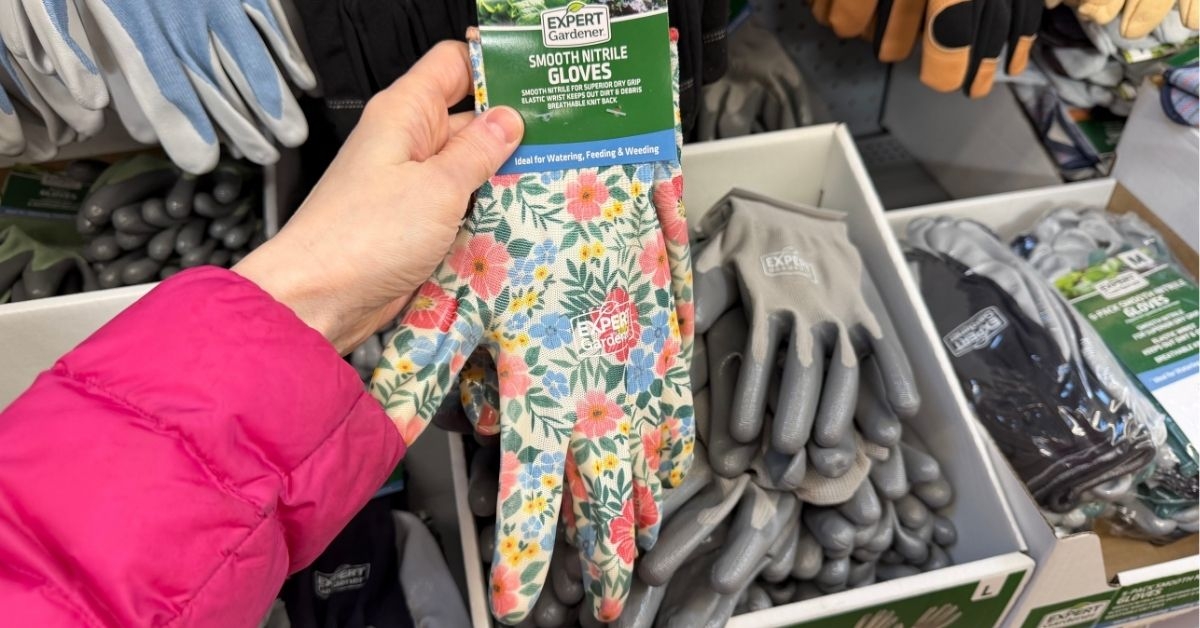 smooth nitrile garden gloves