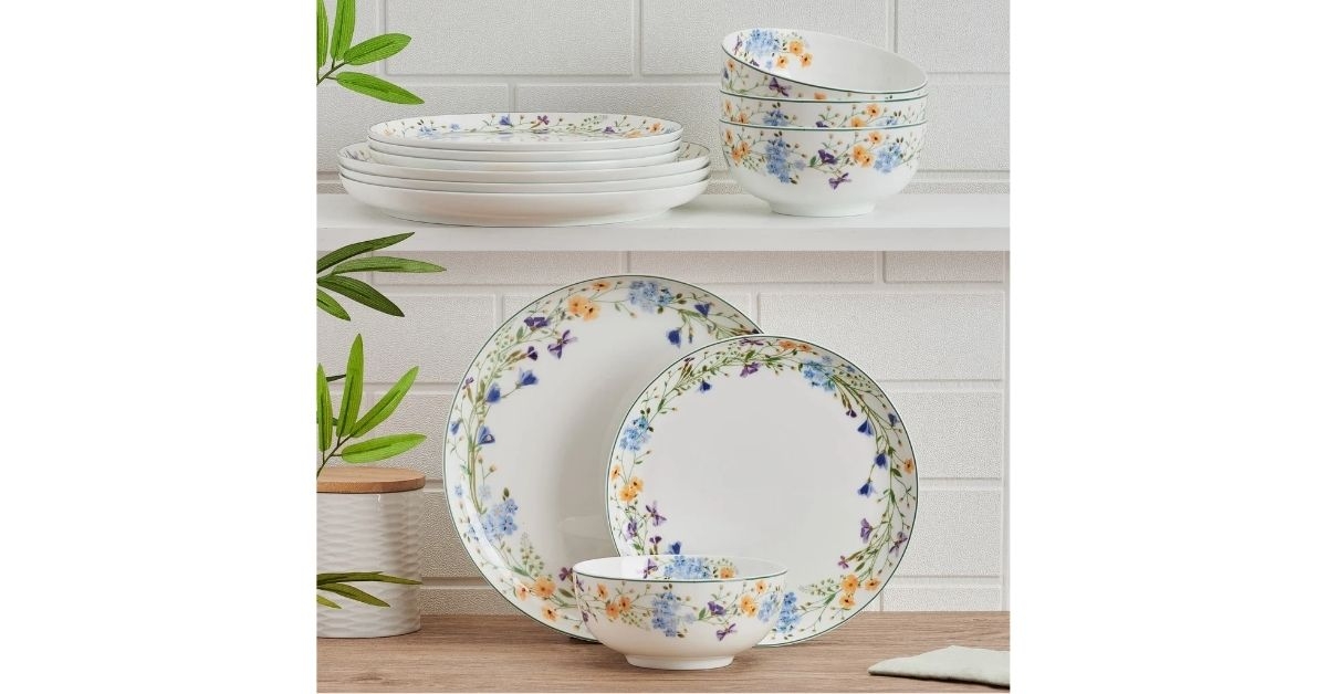 dinnerware set