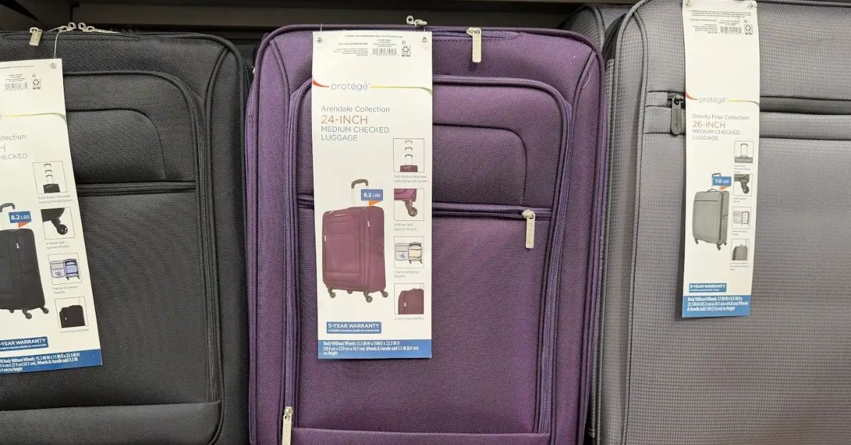 medium checked luggage