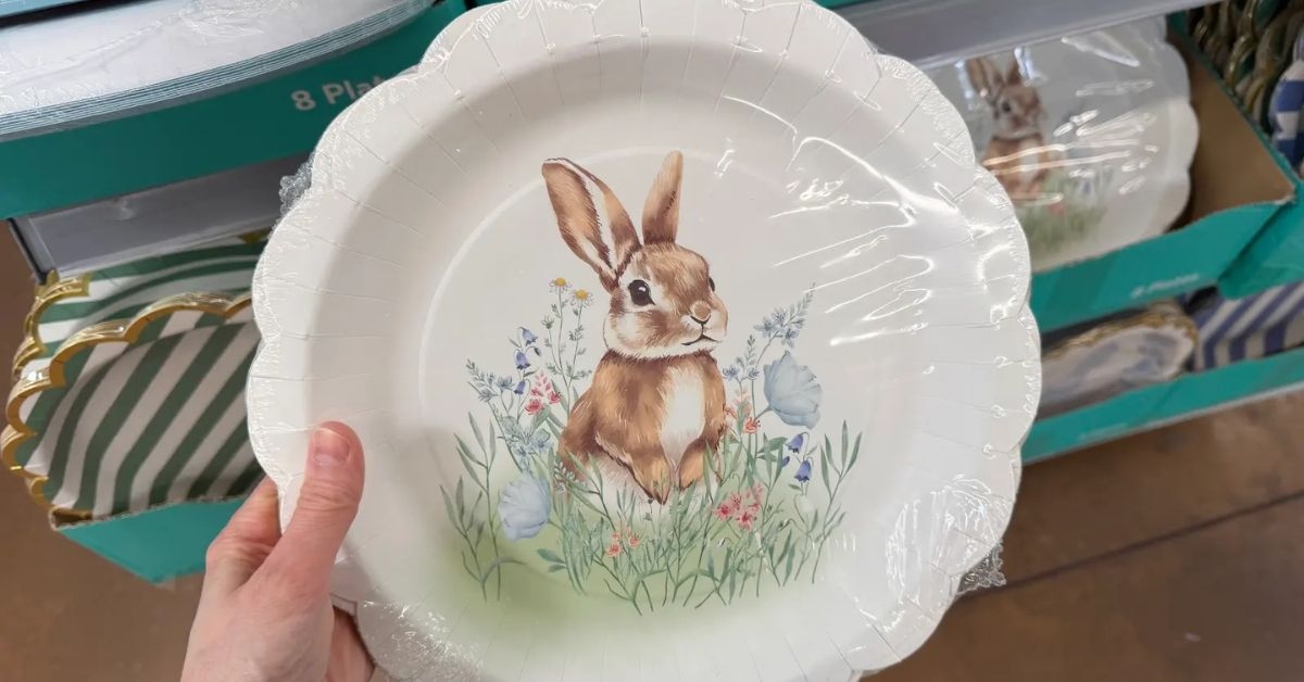 way to celebrate easter plates