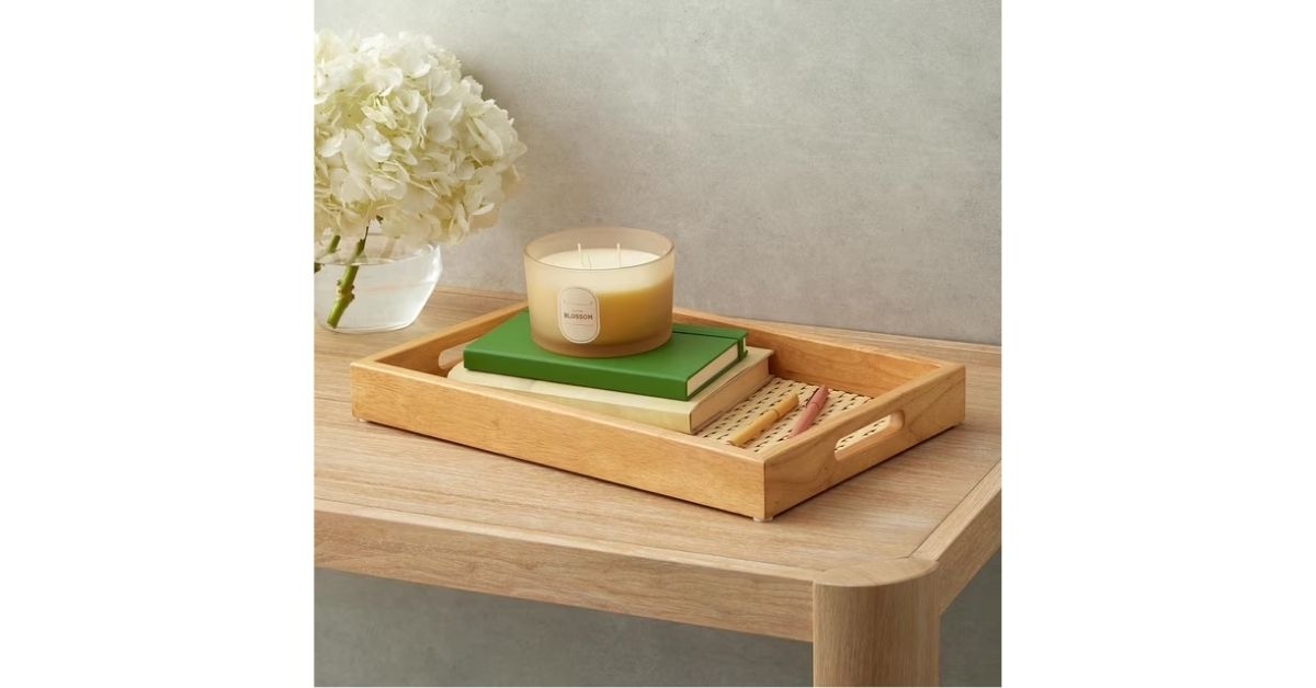 woven rectangular serving trays