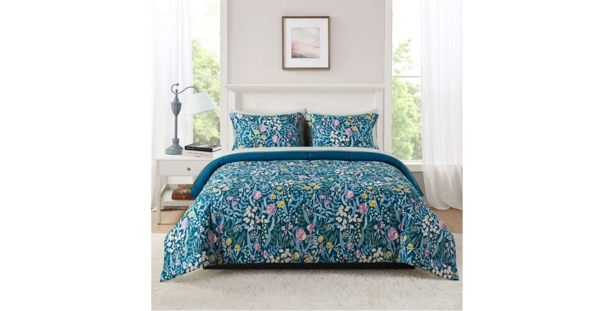all-in-one reversible comforter set