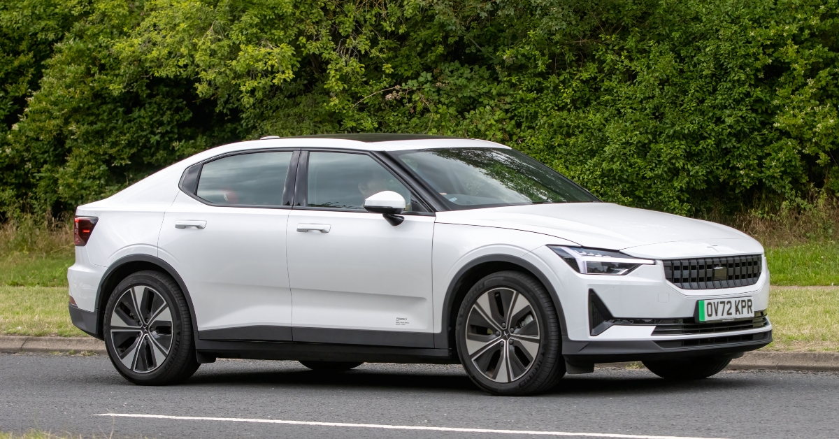 2022 white polestar 2 plus ev fwd