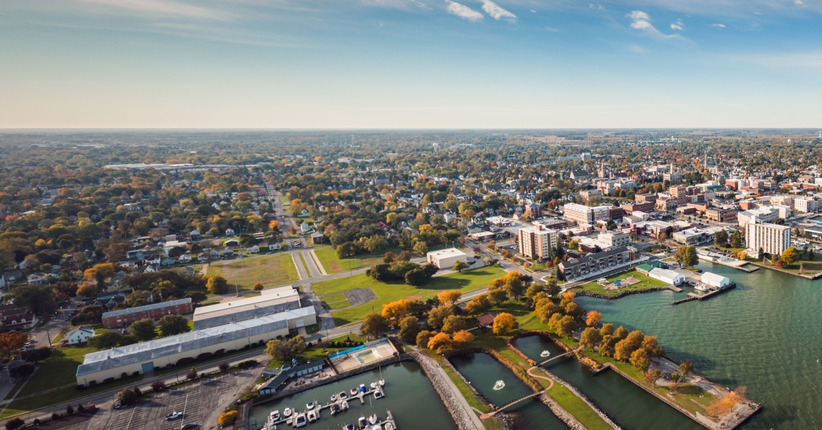 sandusky ohio from the shoreline
