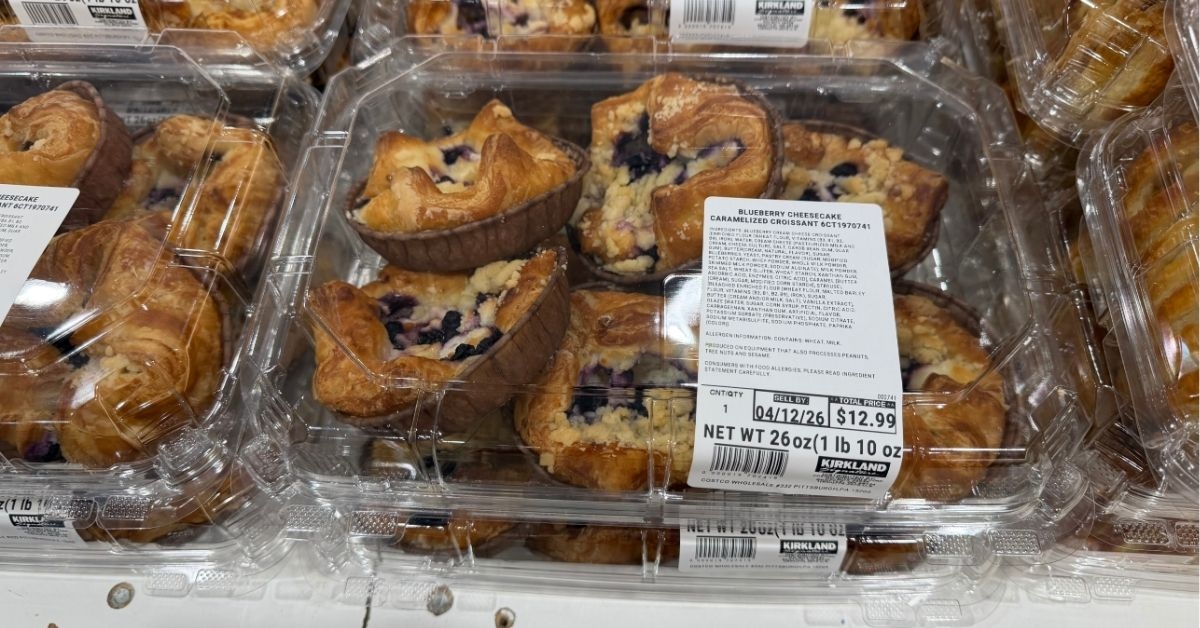 blueberry cheesecake caramelized croissants