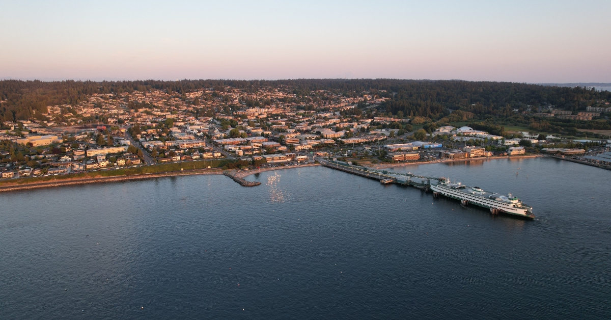 aerial scenic view of the city in edmonds washington