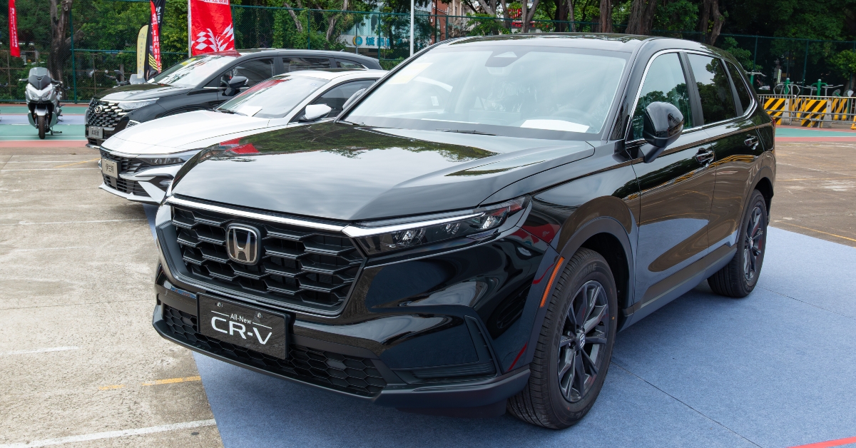 black honda cr-v car